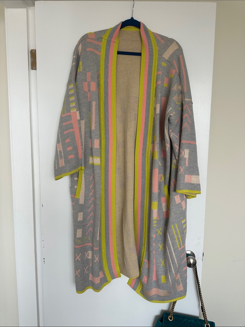 Women's Open-Front Patterned Cardigan Sweater - Grey with Pink & Yellow